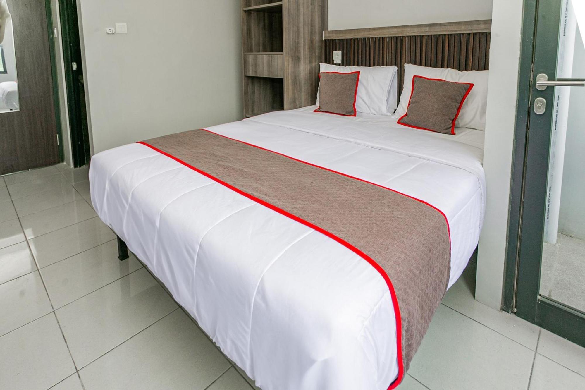 Hotel O Apartment Riverdale Cikarang Near Sgc Mall Bekasi Zewnętrze zdjęcie
